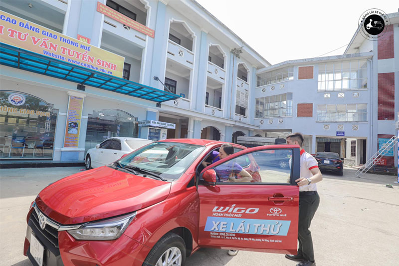 truong-cao-dang-giao-thong-hue-banglaixegiare