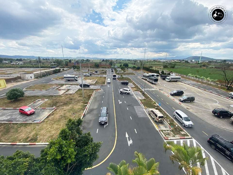 hoc-bang-b1-ninh-thuan-trung-tam-lac-hong-banglaixegiare