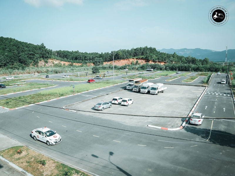 hoc-bang-b1-quang-ninh-trung-cap-kinh-te-banglaixegiare