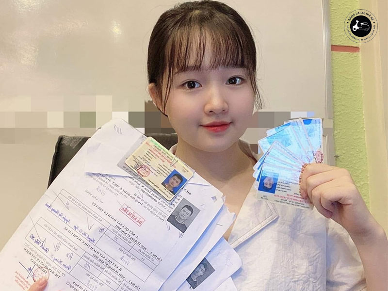 hoc-thi-bang-lai-xe-may-banglaixegiare