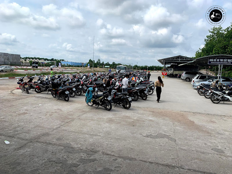 thi-bang-lai-xe-may-binh-phuoc-thanh-dat-banglaixegiare