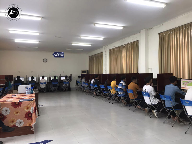 thi-bang-lai-xe-may-dong-thap-hong-ngu-banglaixegiare