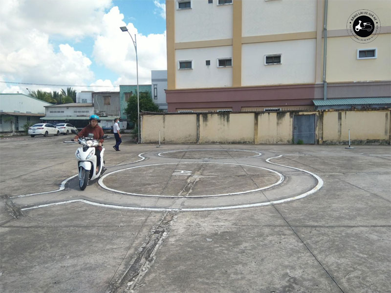 thi-bang-lai-xe-may-tien-giang-banglaixegiare