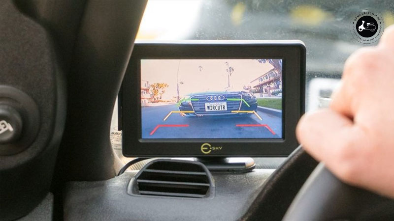 thumbnail-danh-lai-lui-xe-o-to-banglaixegiare