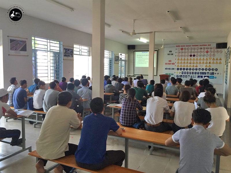 hoang-anh-thi-bang-lai-xe-may-ba-ria-vung-tau-banglaixegiare