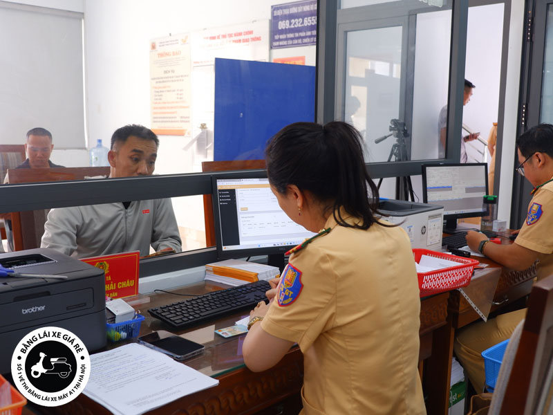 vi-sao-can-phai-doi-giay-phep-lai-xe-banglaixegiare